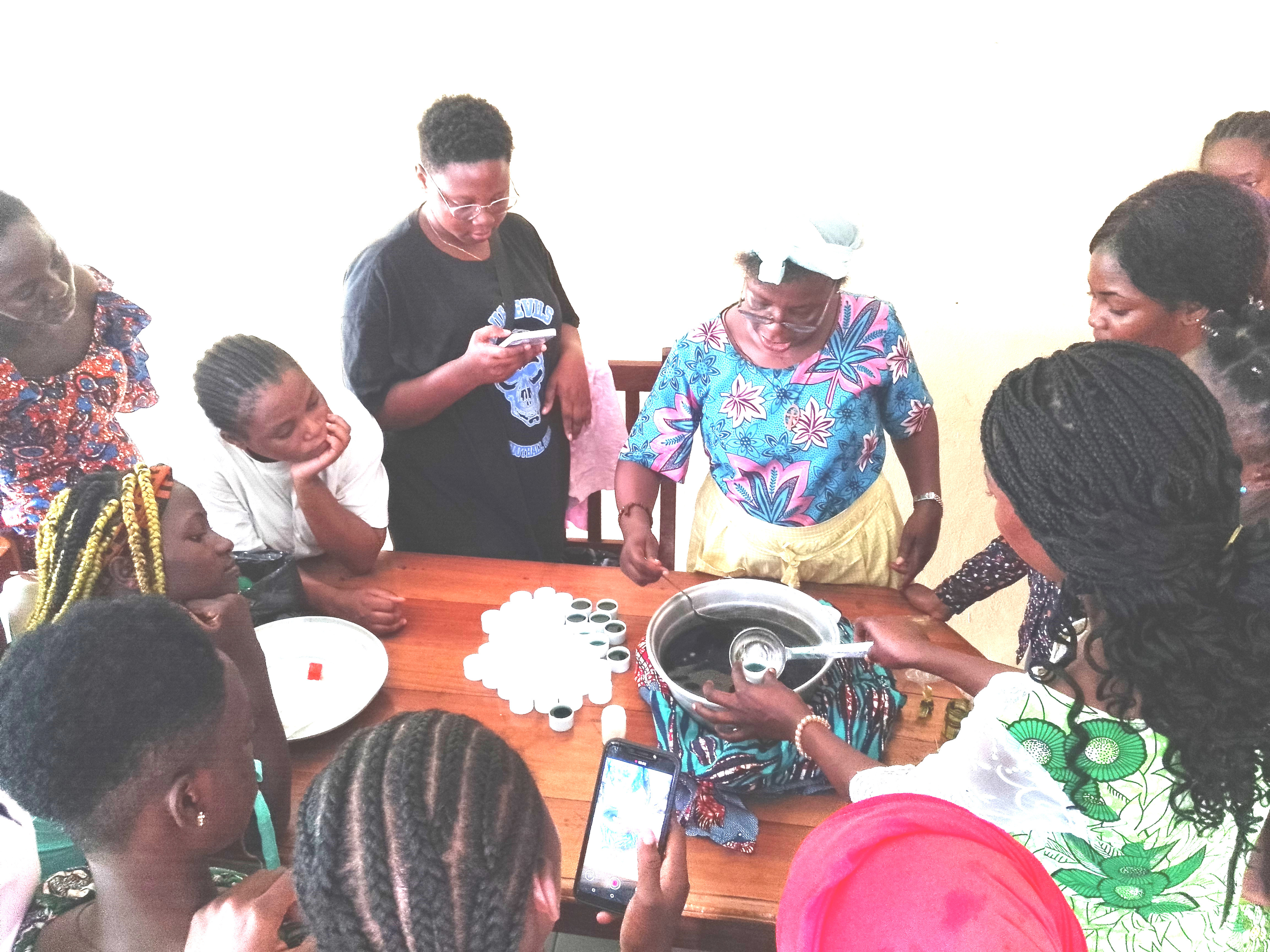 Filles-mères à Porto-Novo : de la précarité à l’entrepreneuriat grâce à Caritas