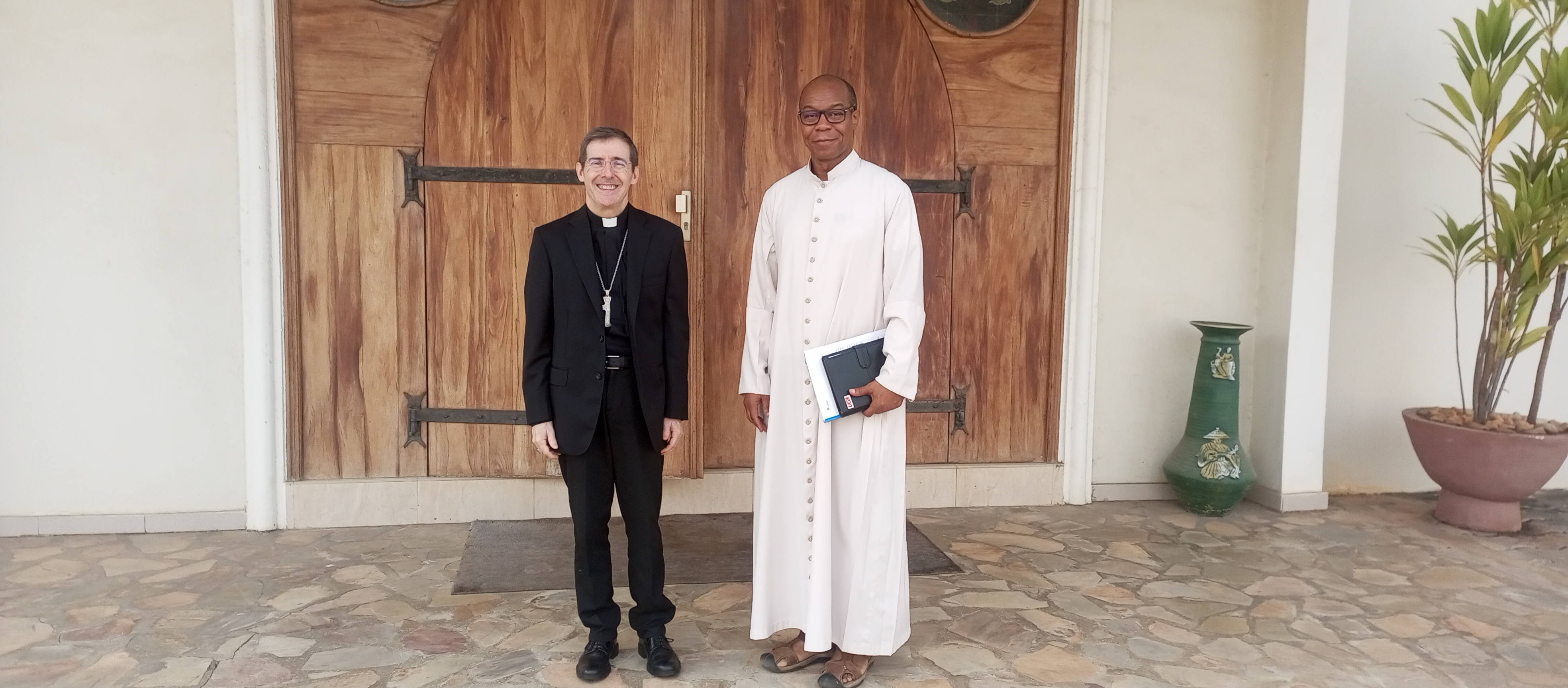 Rencontre entre le Directeur National de Caritas Bénin avec le Nonce Apostolique Bénin-Togo.
