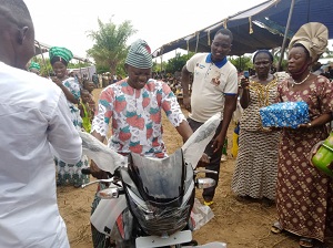 CARITAS ABOMEY CONTRIBUE AU BIEN-ETRE DES POPULATIONS DE ZA-KPOTA GRACE A LA METHODE CECI ET  LA MICRO ASSURANCE SANTE (MAS)