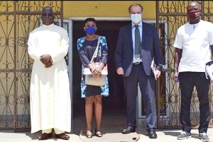 VISITE DE PRISE DE CONTACT DU NOUVEAU DIRECTEUR DE L’AFD A LA DIRECTION NATIONALE DE CARITAS BÉNIN