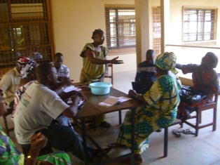 Formation des acteurs de la Caritas de Parakou sur la méthodologie des Communautés d’Epargne et de Crédit interne